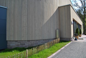 Wesersandstein Sandstein Naturstein Treppe Sockel Verblender  Fassade - Helmer Naturstein GmbH.JPG